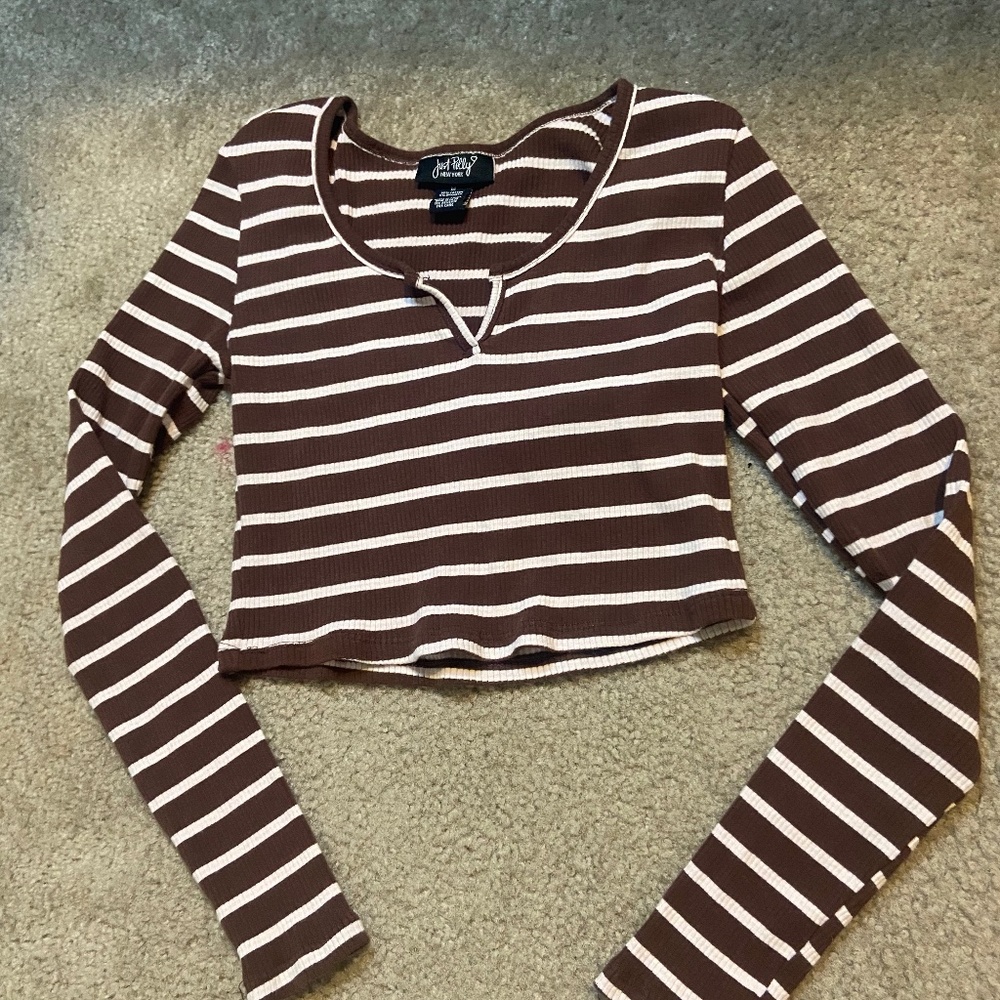 Cropped Long Sleeve